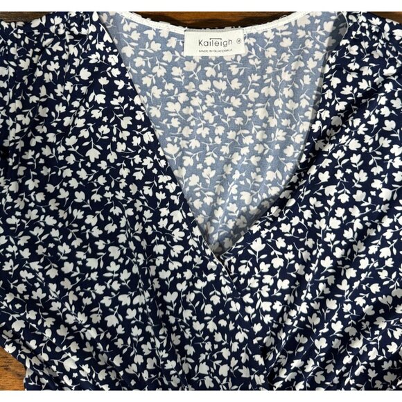 Kaleigh Womens Navy White Floral Jumpsuit Size M Womens V-Neck Ruffle Sleeve - Picture 10 of 10